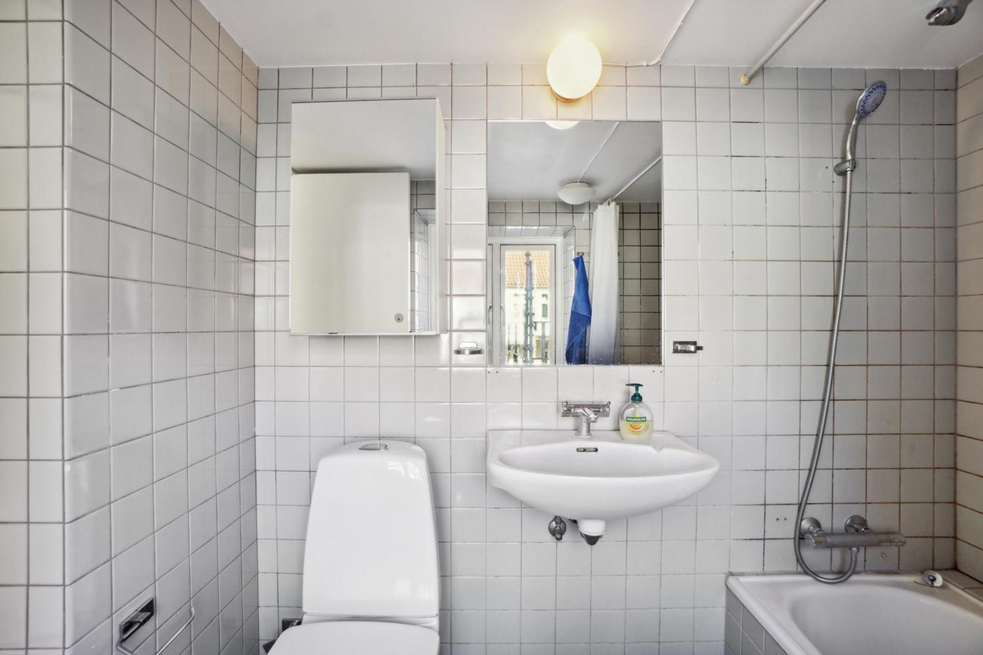 In Laksegade: 1br 300m From Kgs Nytorv Copenhagen